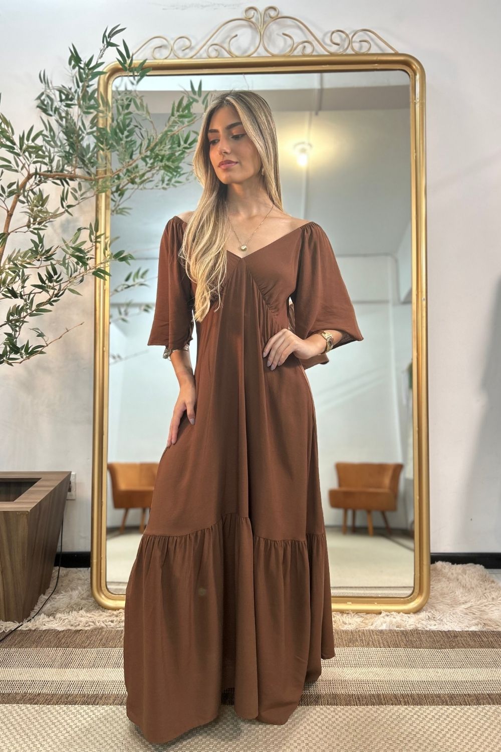 Vestido Carla Manga Longa Marrom