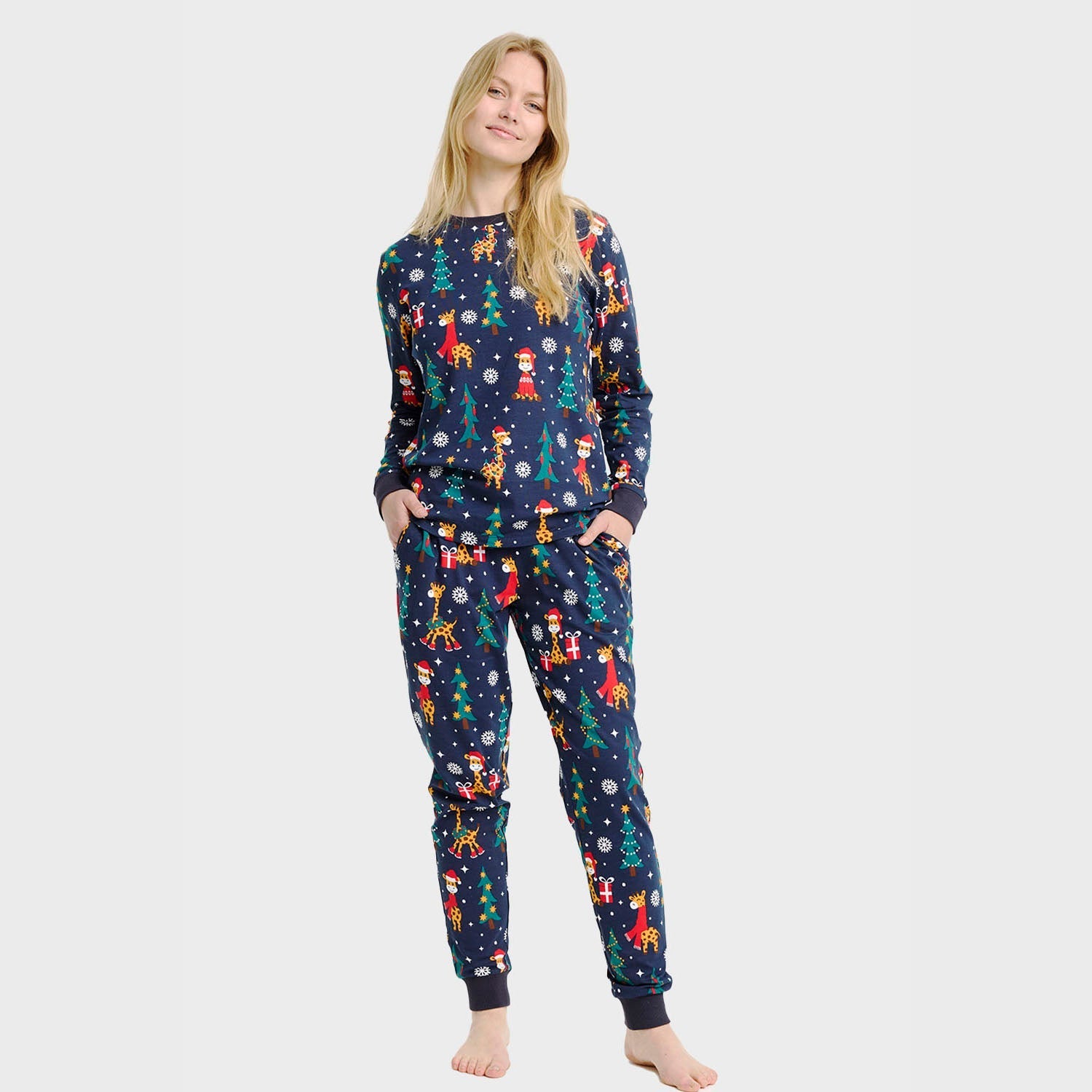 Giraffe Christmas Pajamas – Women