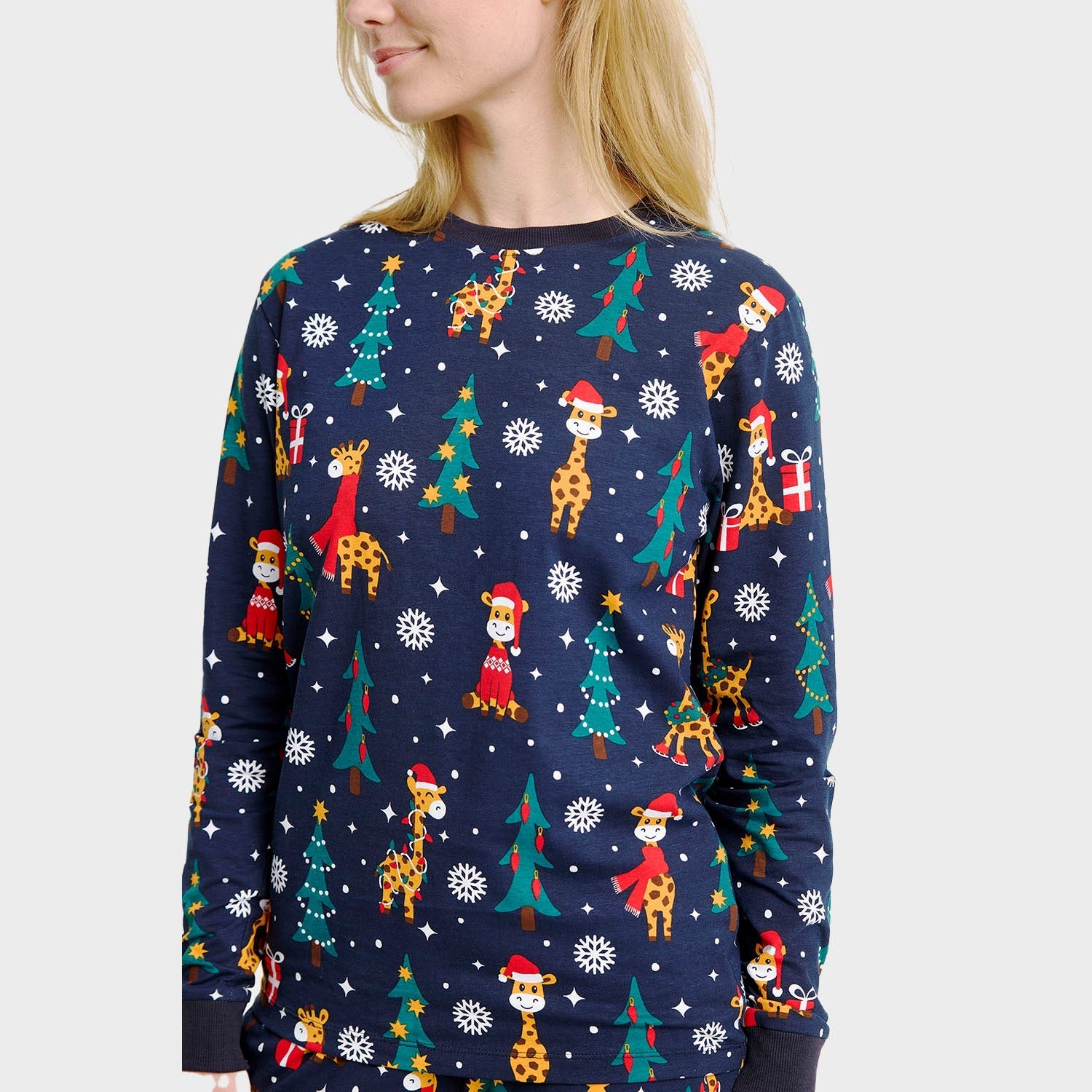 Giraffe Christmas Pajamas – Women