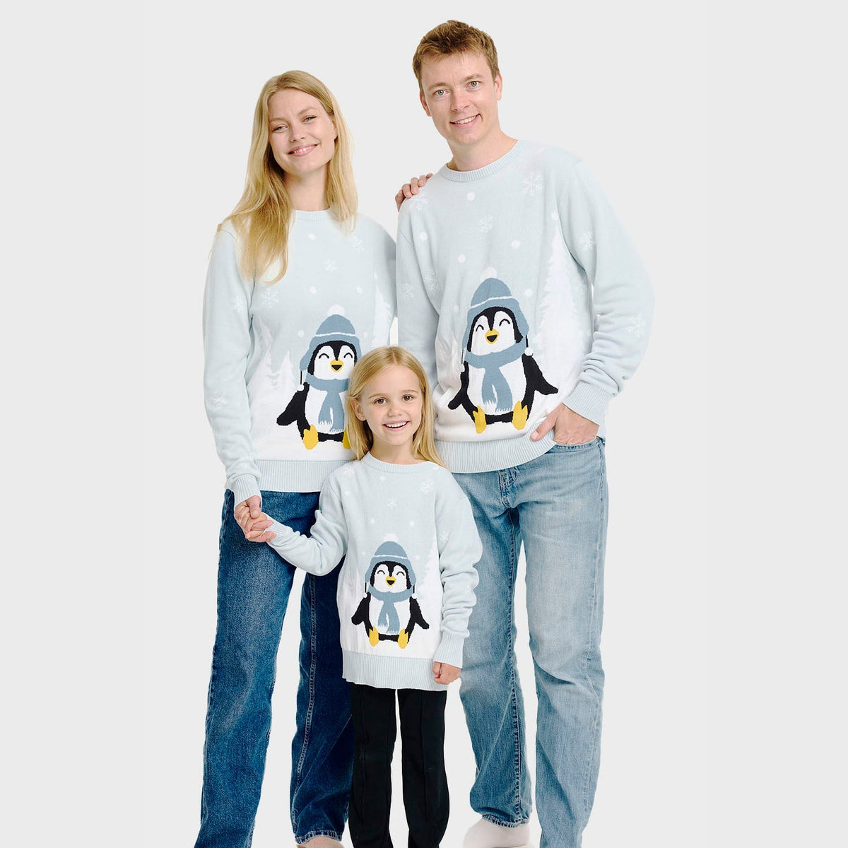 Cute Penguin Christmas Sweater – Men