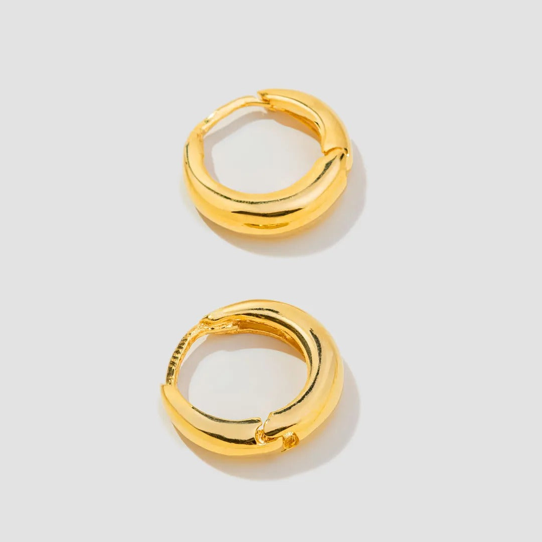 Brinco de argola articulada Bela folheada a ouro 18k