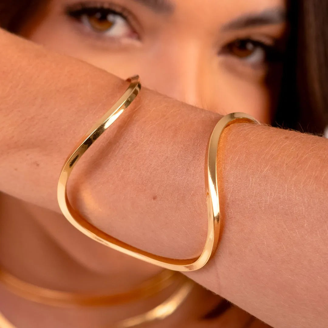 Bracelete duplo grande tubo quadrado banhado a ouro 18k