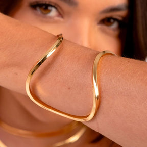 Bracelete duplo grande tubo quadrado banhado a ouro 18k