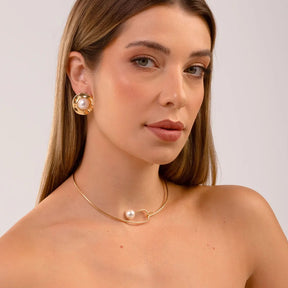Choker clássica com pérola banhada a ouro 18k