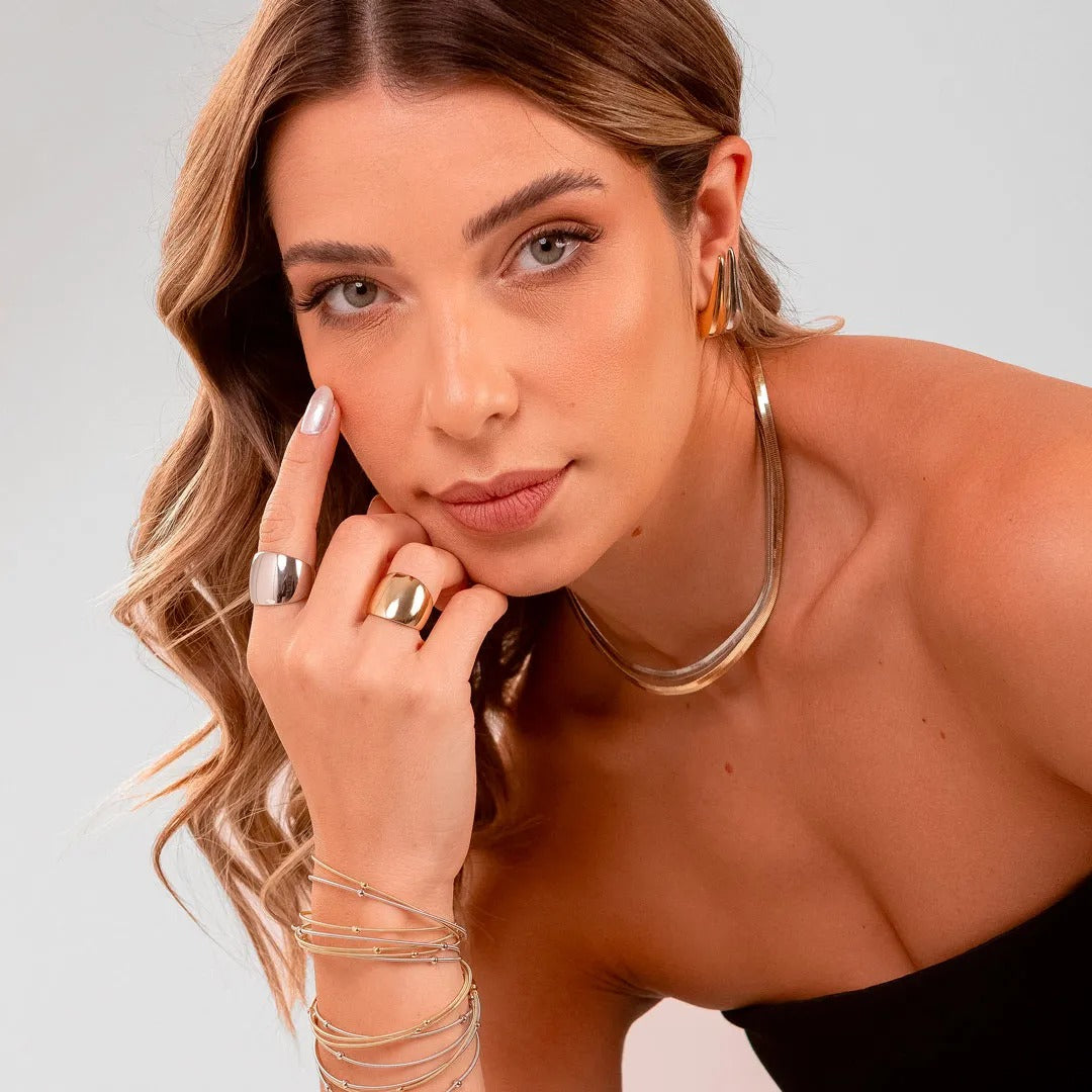 Pulseira corda de violão com bolinhas banhada em ródio branco