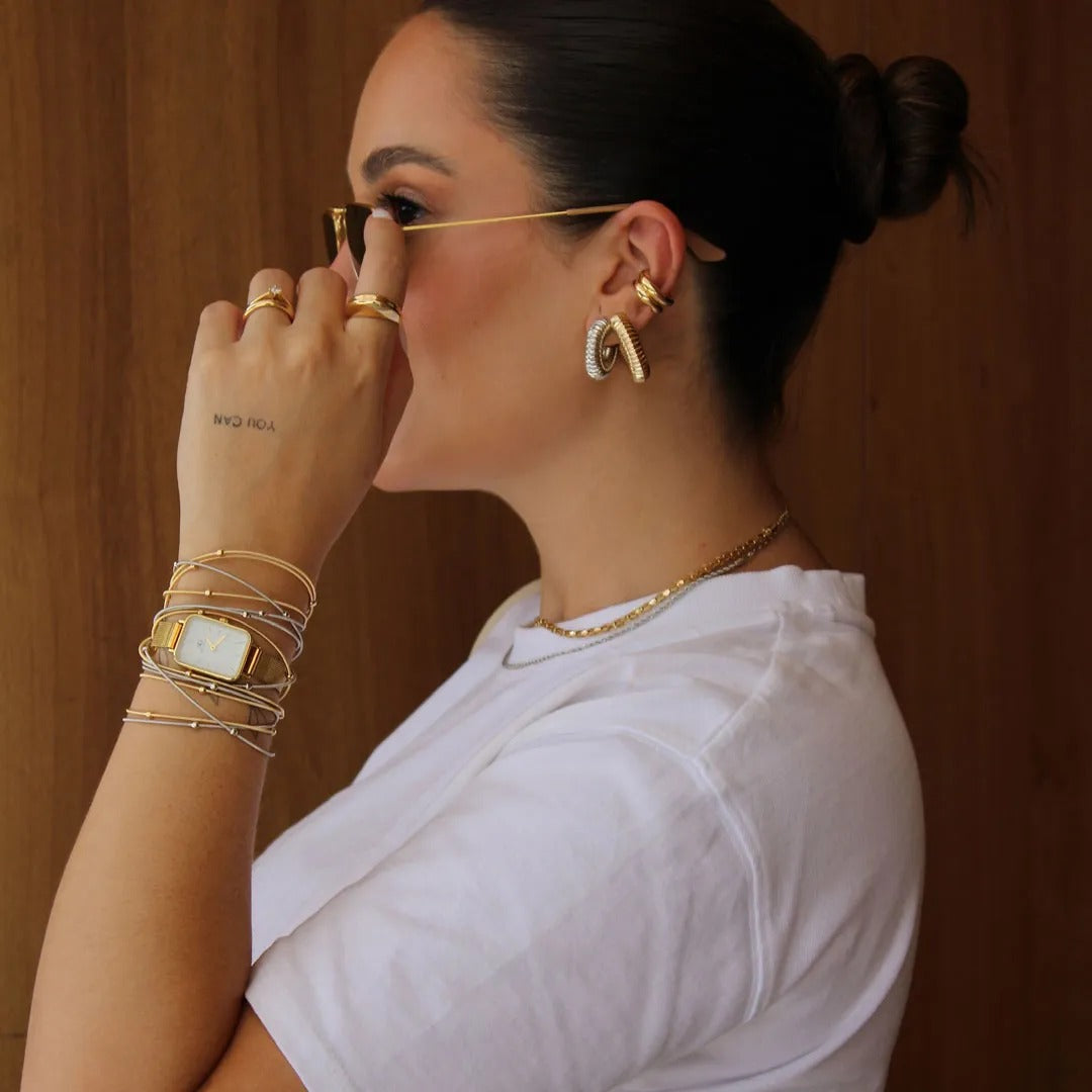 Pulseira corda de violão com bolinhas banhada a ouro 18k