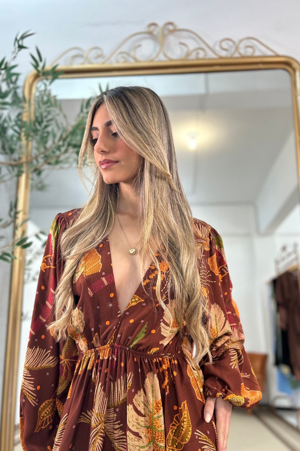Vestido Ariana Manga Longa Linha GOLDN [EDIÇÃO LIMITADA]