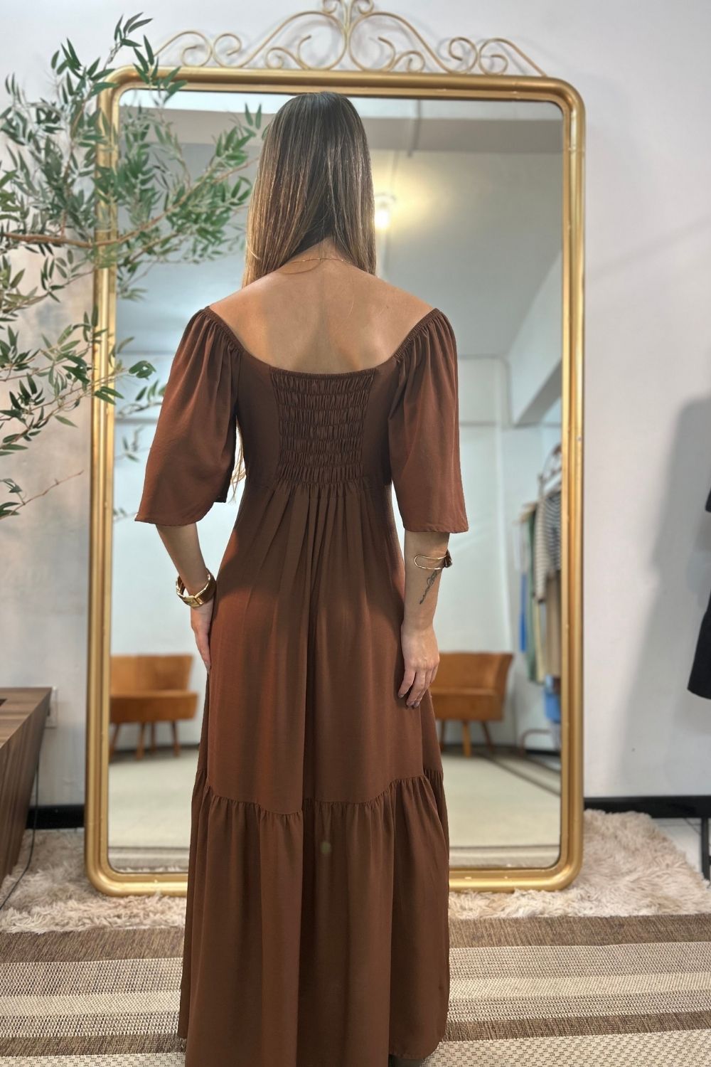 Vestido Carla Manga Longa Marrom